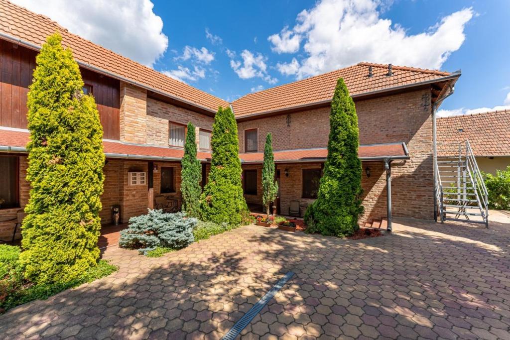 Varazsko Apartman 久洛 外观 照片
