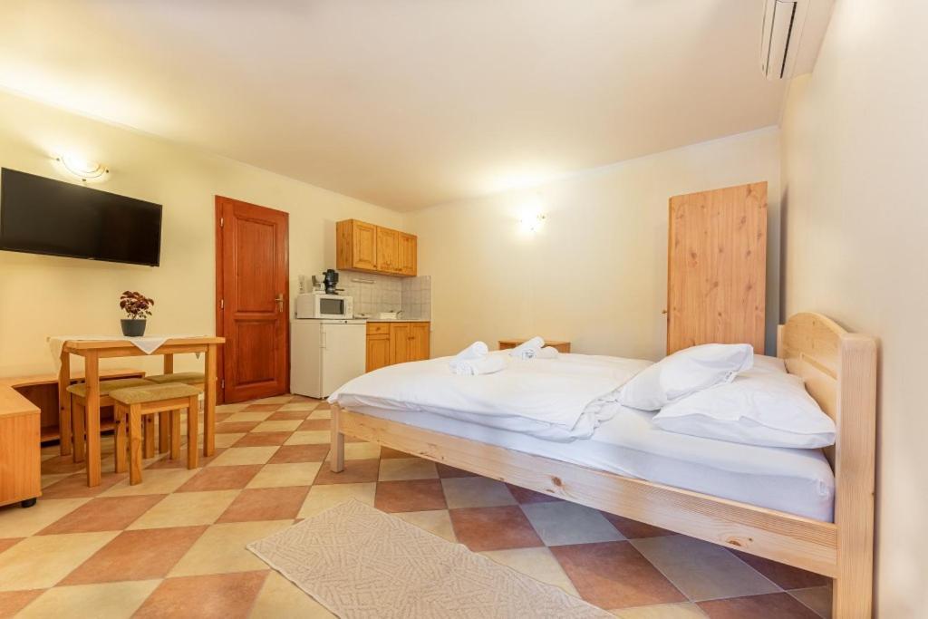 Varazsko Apartman 久洛 外观 照片