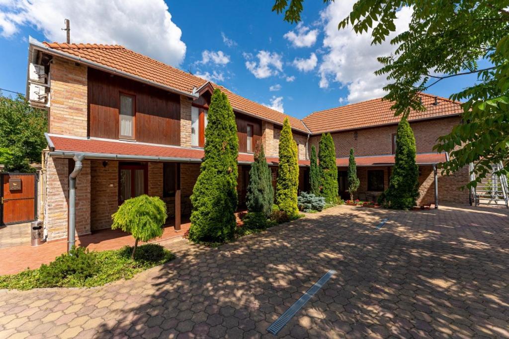Varazsko Apartman 久洛 外观 照片